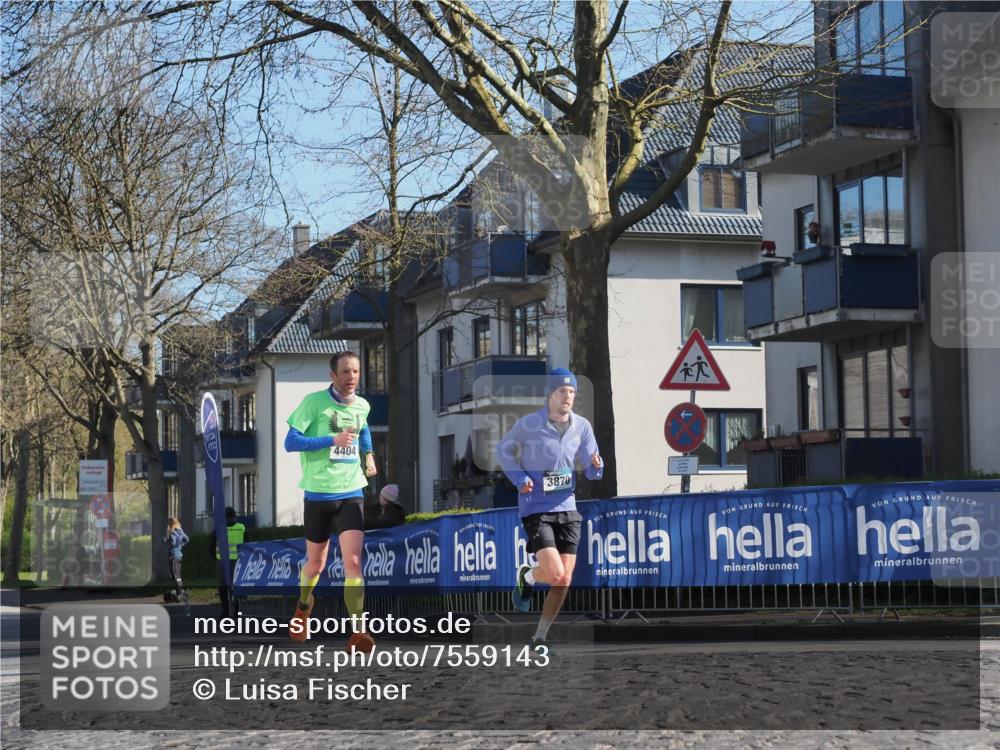 06.04.2025 - 44. Internationalen Wilhelmsburger Insellauf Luisa Fischer http://msf.ph/oto/7559143 06.04.2025 10:26:29 Ziel 4404, 3870 meine-sportfotos.de