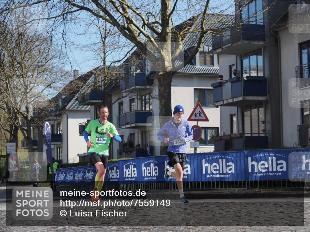 06.04.2025 - 44. Internationalen Wilhelmsburger Insellauf Luisa Fischer http://msf.ph/oto/7559149 06.04.2025 10:26:29 Ziel 4404, 3876 meine-sportfotos.de