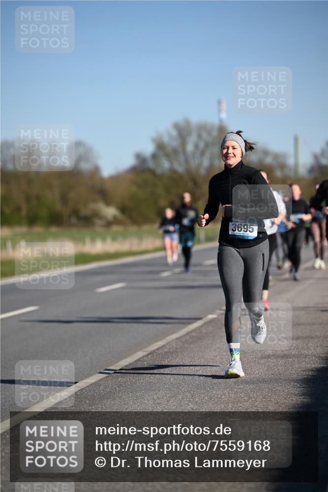 06.04.2025 - 44. Internationalen Wilhelmsburger Insellauf Dr. Thomas Lammeyer http://msf.ph/oto/7559168 06.04.2025 09:35:10 Laufen 3695 meine-sportfotos.de