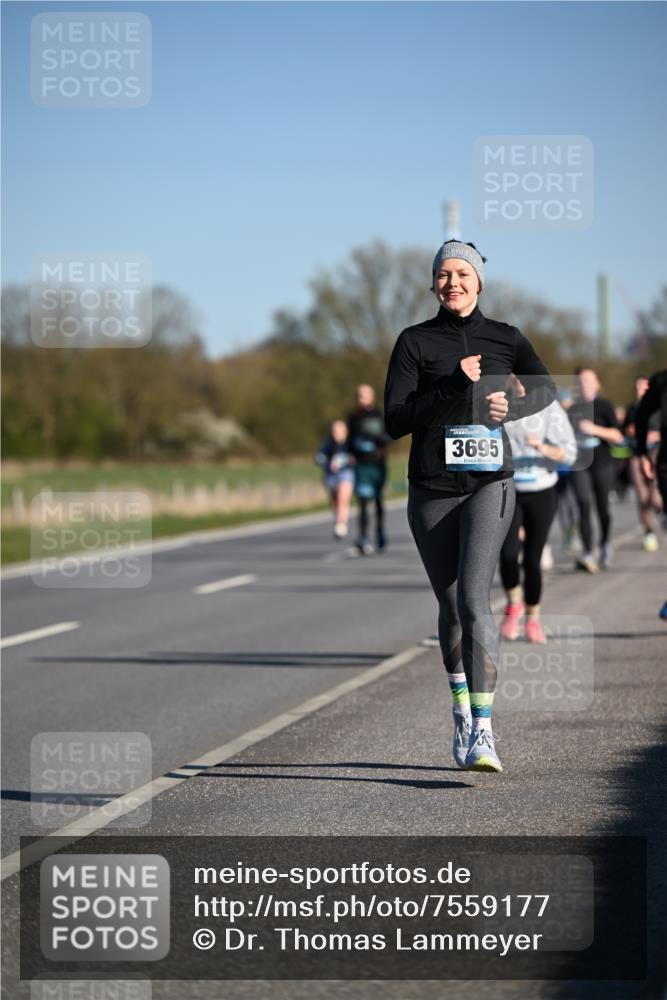 06.04.2025 - 44. Internationalen Wilhelmsburger Insellauf Dr. Thomas Lammeyer http://msf.ph/oto/7559177 06.04.2025 09:35:10 Laufen 3695 meine-sportfotos.de
