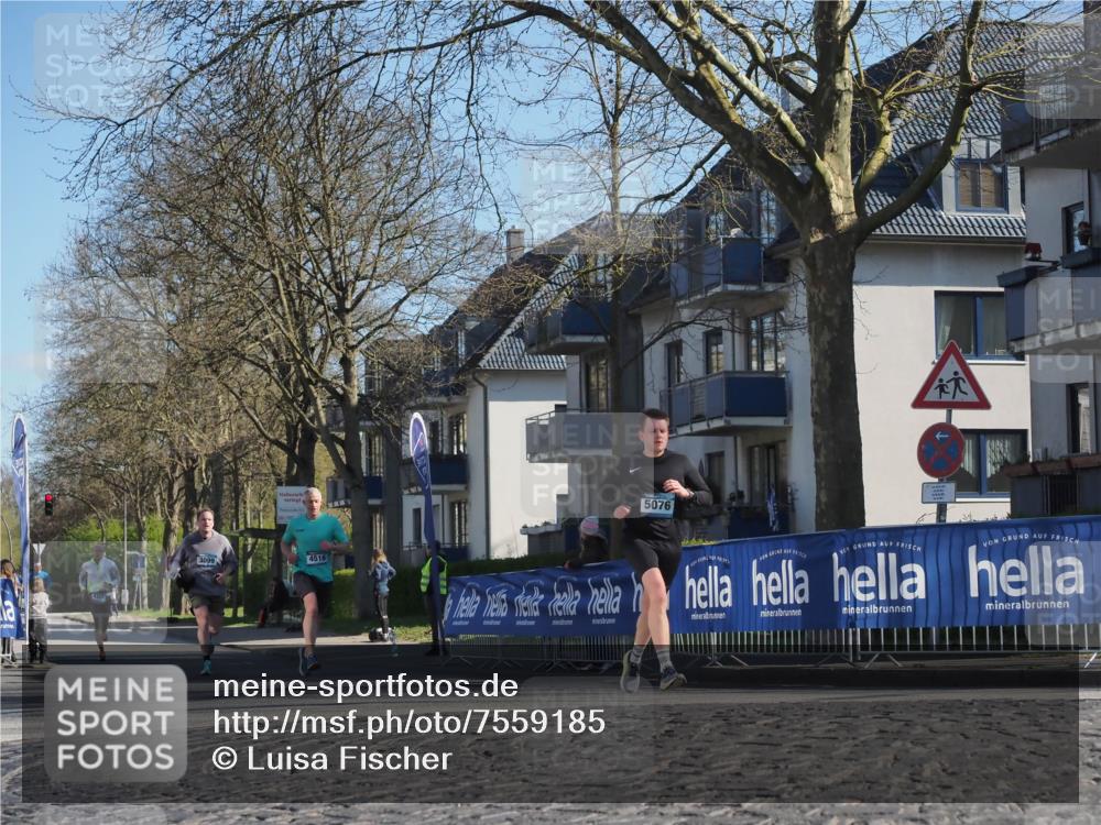 06.04.2025 - 44. Internationalen Wilhelmsburger Insellauf Luisa Fischer http://msf.ph/oto/7559185 06.04.2025 10:26:35 Ziel 3099, 4516, 5076 meine-sportfotos.de