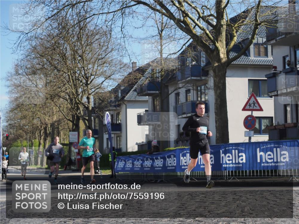 06.04.2025 - 44. Internationalen Wilhelmsburger Insellauf Luisa Fischer http://msf.ph/oto/7559196 06.04.2025 10:26:35 Ziel 3099, 4516, 5076 meine-sportfotos.de