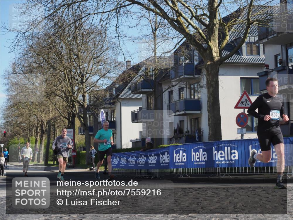 06.04.2025 - 44. Internationalen Wilhelmsburger Insellauf Luisa Fischer http://msf.ph/oto/7559216 06.04.2025 10:26:36 Ziel 3099, 4516, 5076 meine-sportfotos.de