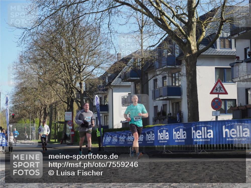06.04.2025 - 44. Internationalen Wilhelmsburger Insellauf Luisa Fischer http://msf.ph/oto/7559246 06.04.2025 10:26:37 Ziel 3099, 4516 meine-sportfotos.de