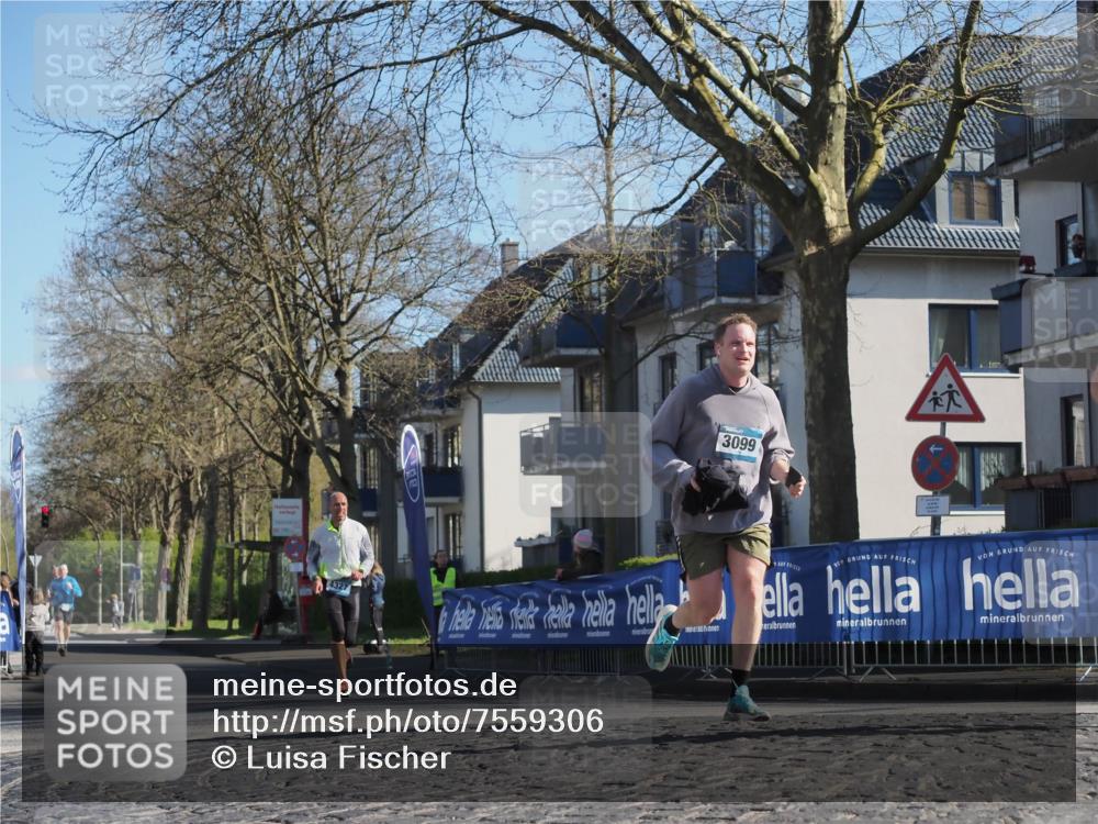 06.04.2025 - 44. Internationalen Wilhelmsburger Insellauf Luisa Fischer http://msf.ph/oto/7559306 06.04.2025 10:26:39 Ziel 4327, 3099 meine-sportfotos.de