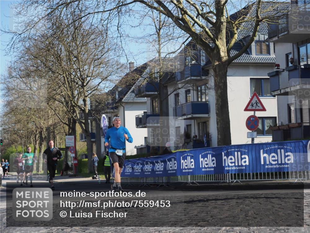 06.04.2025 - 44. Internationalen Wilhelmsburger Insellauf Luisa Fischer http://msf.ph/oto/7559453 06.04.2025 10:26:49 Ziel 4014 meine-sportfotos.de