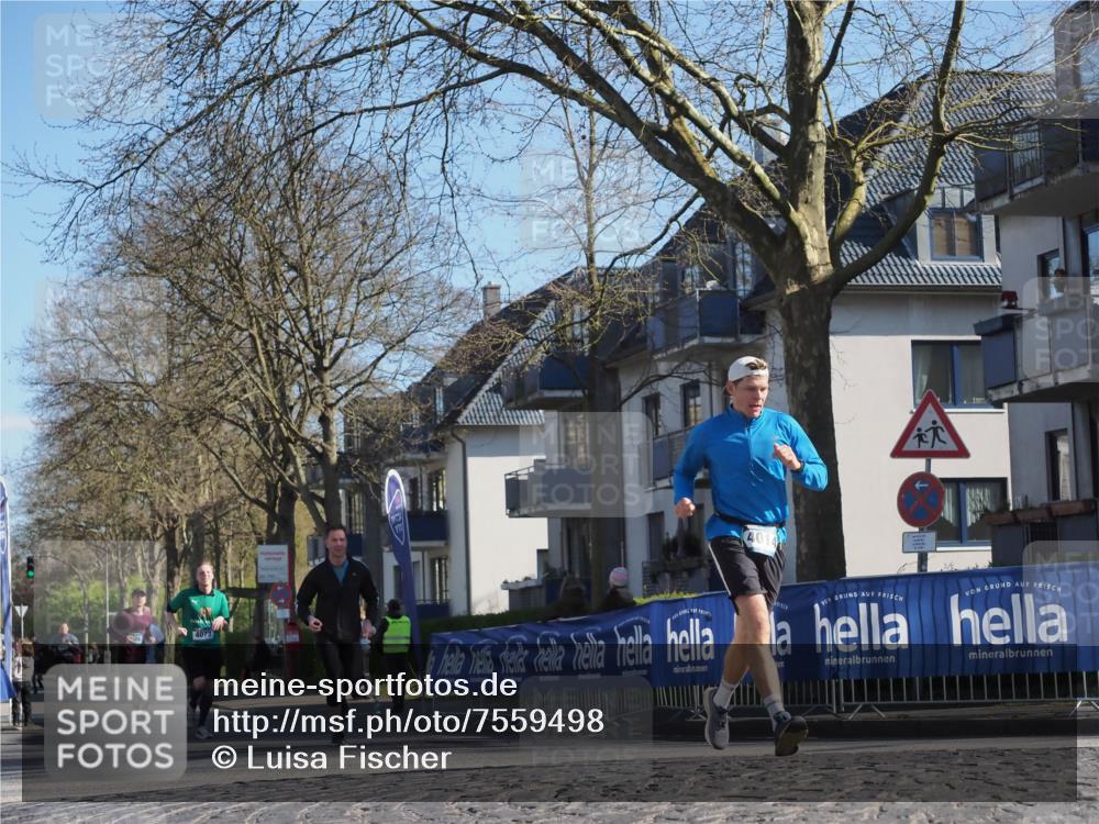 06.04.2025 - 44. Internationalen Wilhelmsburger Insellauf Luisa Fischer http://msf.ph/oto/7559498 06.04.2025 10:26:50 Ziel 4014 meine-sportfotos.de