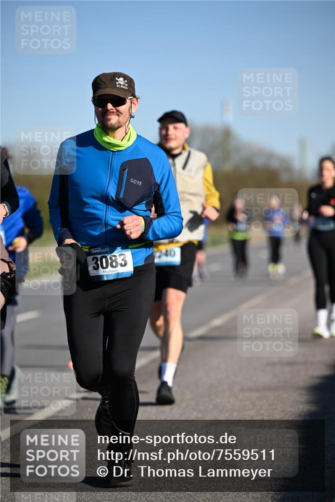 06.04.2025 - 44. Internationalen Wilhelmsburger Insellauf Dr. Thomas Lammeyer http://msf.ph/oto/7559511 06.04.2025 09:35:21 Laufen 3083, 40 meine-sportfotos.de