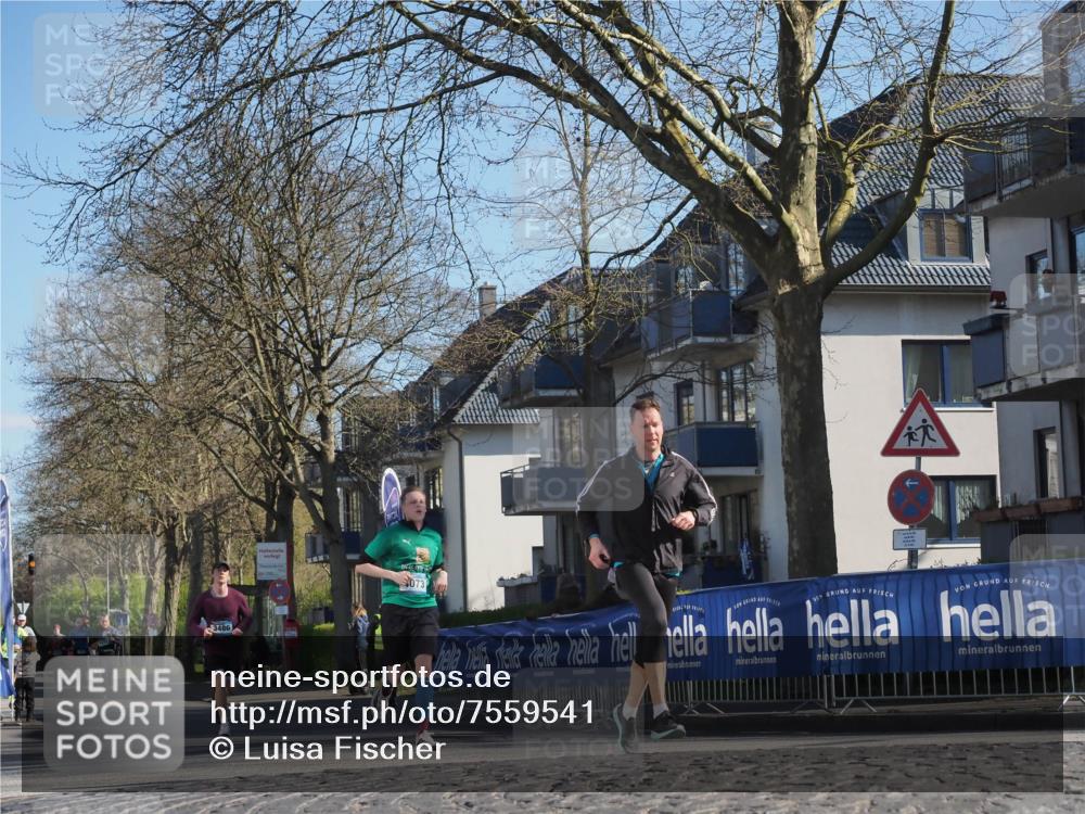 06.04.2025 - 44. Internationalen Wilhelmsburger Insellauf Luisa Fischer http://msf.ph/oto/7559541 06.04.2025 10:26:52 Ziel 3486, 073 meine-sportfotos.de