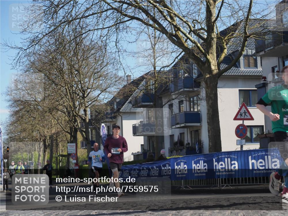 06.04.2025 - 44. Internationalen Wilhelmsburger Insellauf Luisa Fischer http://msf.ph/oto/7559575 06.04.2025 10:26:54 Ziel 3516, 348 meine-sportfotos.de