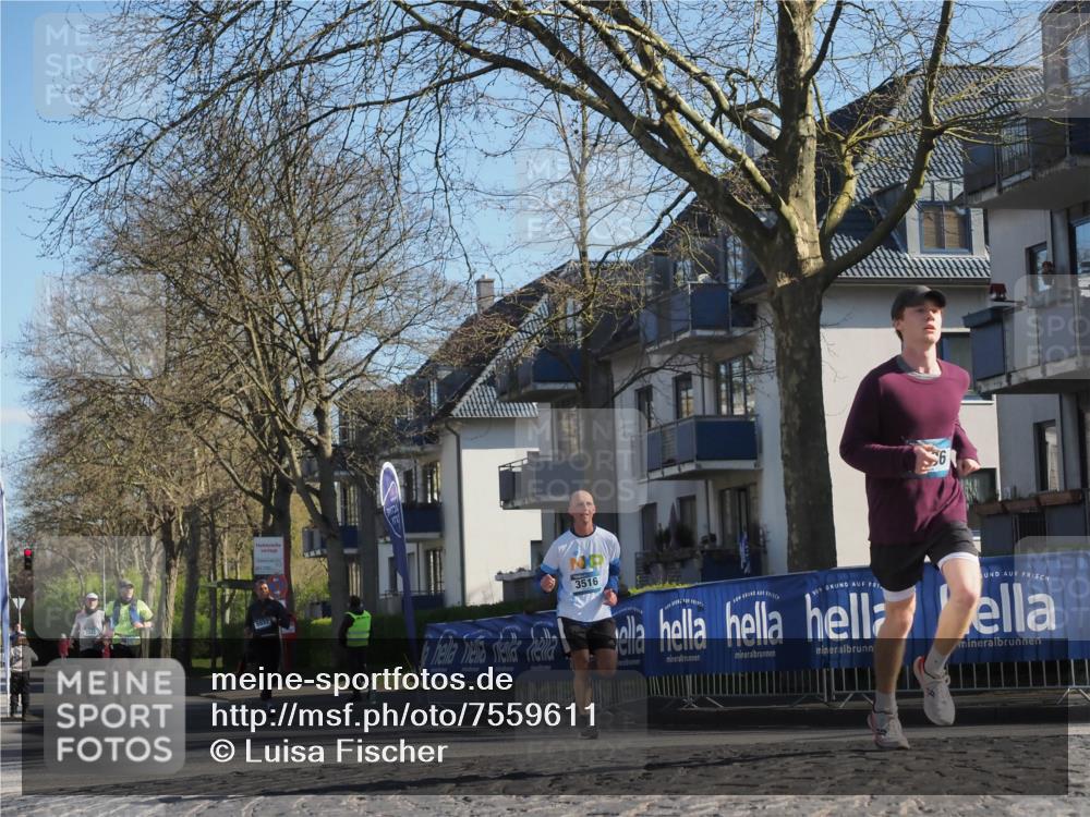 06.04.2025 - 44. Internationalen Wilhelmsburger Insellauf Luisa Fischer http://msf.ph/oto/7559611 06.04.2025 10:26:56 Ziel 3610, 5032, 3516 meine-sportfotos.de
