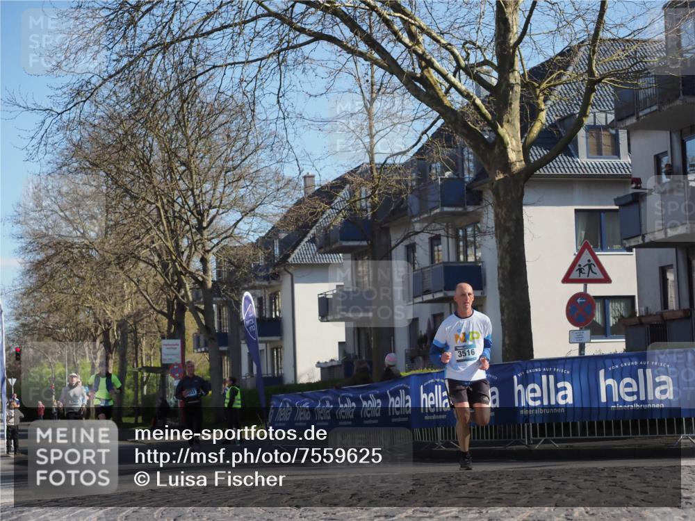 06.04.2025 - 44. Internationalen Wilhelmsburger Insellauf Luisa Fischer http://msf.ph/oto/7559625 06.04.2025 10:26:57 Ziel 3345, 5032, 3516 meine-sportfotos.de