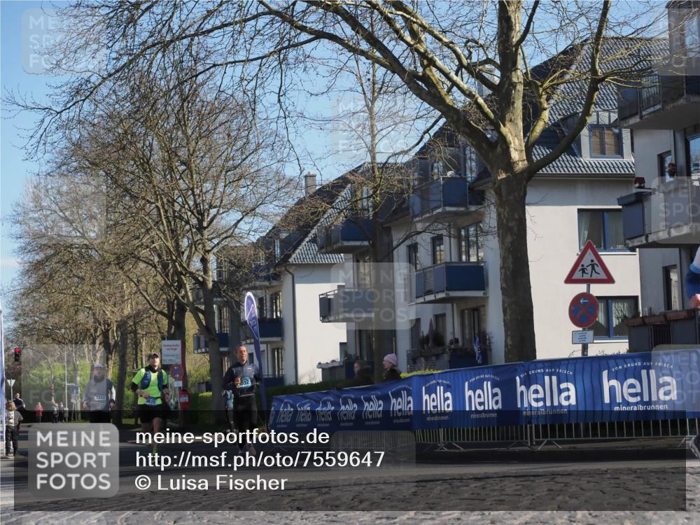 06.04.2025 - 44. Internationalen Wilhelmsburger Insellauf Luisa Fischer http://msf.ph/oto/7559647 06.04.2025 10:26:58 Ziel 3343, 3610 meine-sportfotos.de