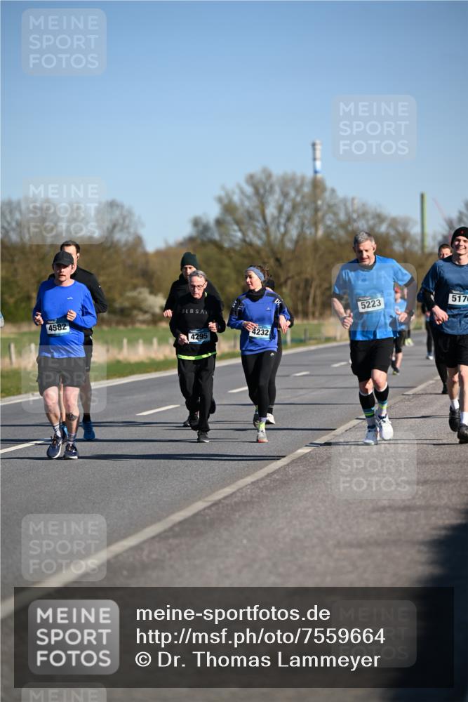 06.04.2025 - 44. Internationalen Wilhelmsburger Insellauf Dr. Thomas Lammeyer http://msf.ph/oto/7559664 06.04.2025 09:35:27 Laufen 4582, 4232, 4295, 5223, 517 meine-sportfotos.de