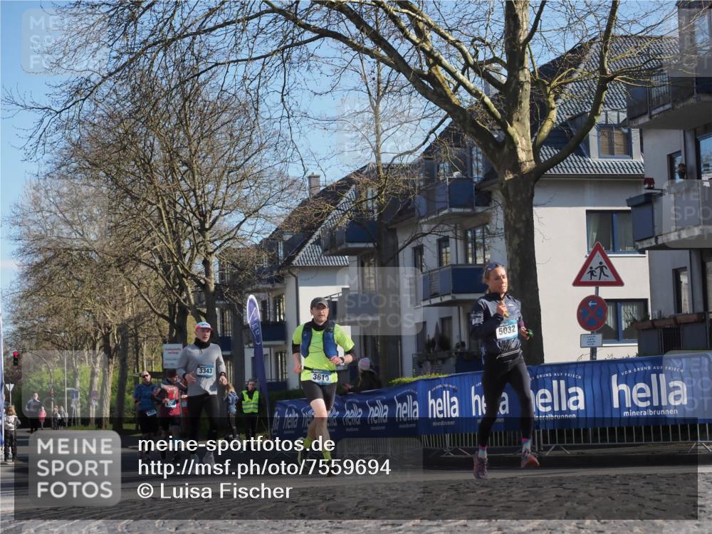06.04.2025 - 44. Internationalen Wilhelmsburger Insellauf Luisa Fischer http://msf.ph/oto/7559694 06.04.2025 10:27:00 Ziel 4259, 3343, 5032, 3610 meine-sportfotos.de