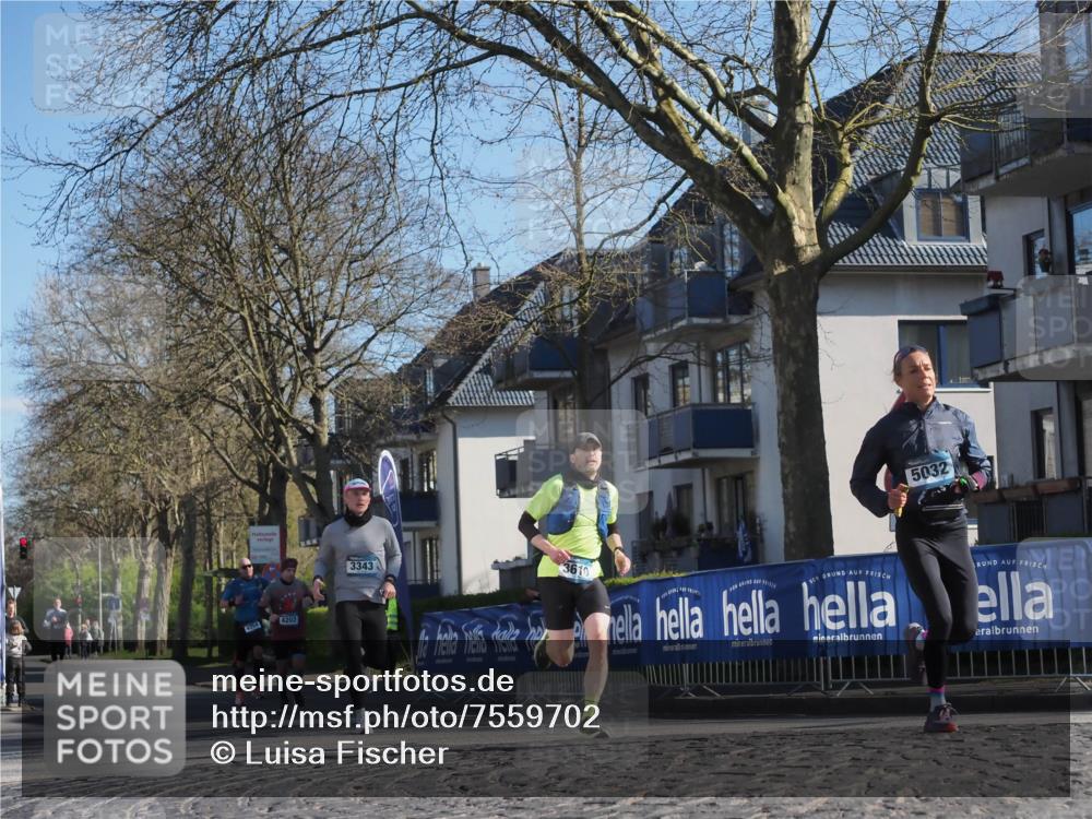06.04.2025 - 44. Internationalen Wilhelmsburger Insellauf Luisa Fischer http://msf.ph/oto/7559702 06.04.2025 10:27:01 Ziel 4259, 4203, 3343, 5032, 3610 meine-sportfotos.de