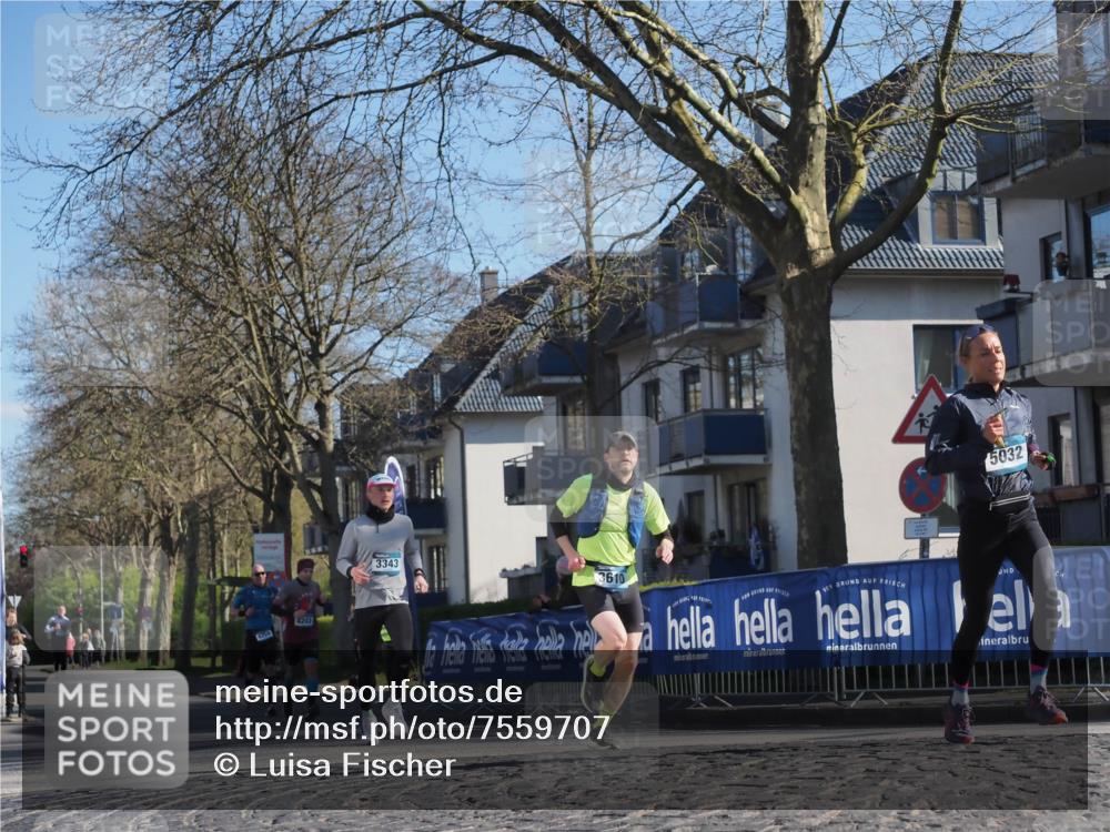 06.04.2025 - 44. Internationalen Wilhelmsburger Insellauf Luisa Fischer http://msf.ph/oto/7559707 06.04.2025 10:27:01 Ziel 3343, 4259, 4203, 5032, 3610 meine-sportfotos.de