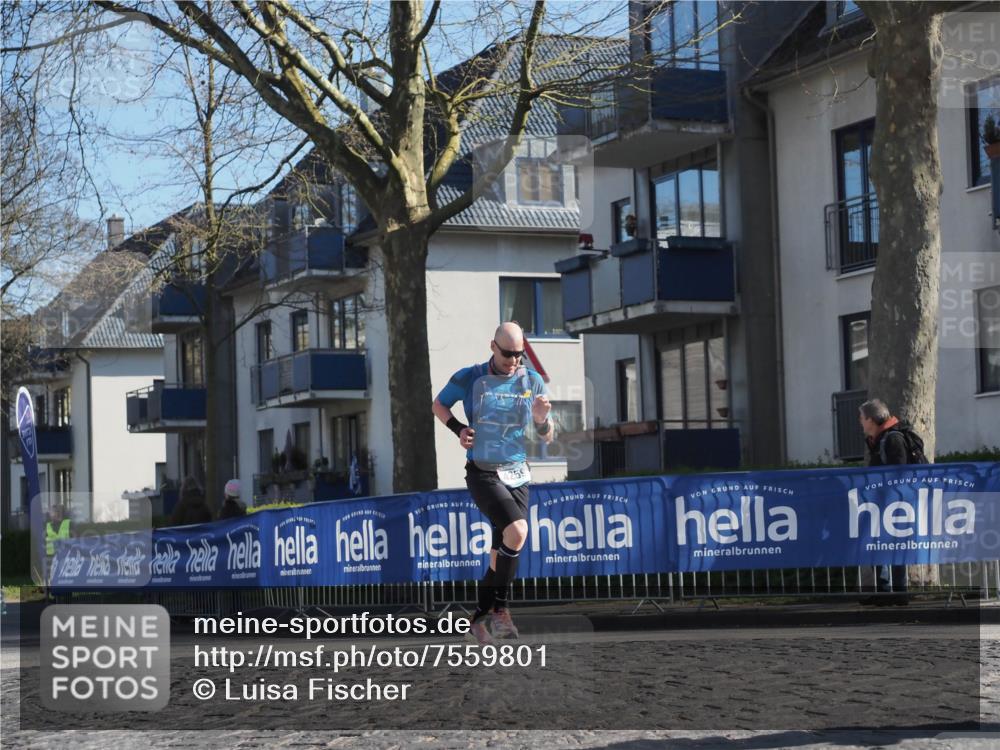 06.04.2025 - 44. Internationalen Wilhelmsburger Insellauf Luisa Fischer http://msf.ph/oto/7559801 06.04.2025 10:27:06 Ziel  meine-sportfotos.de