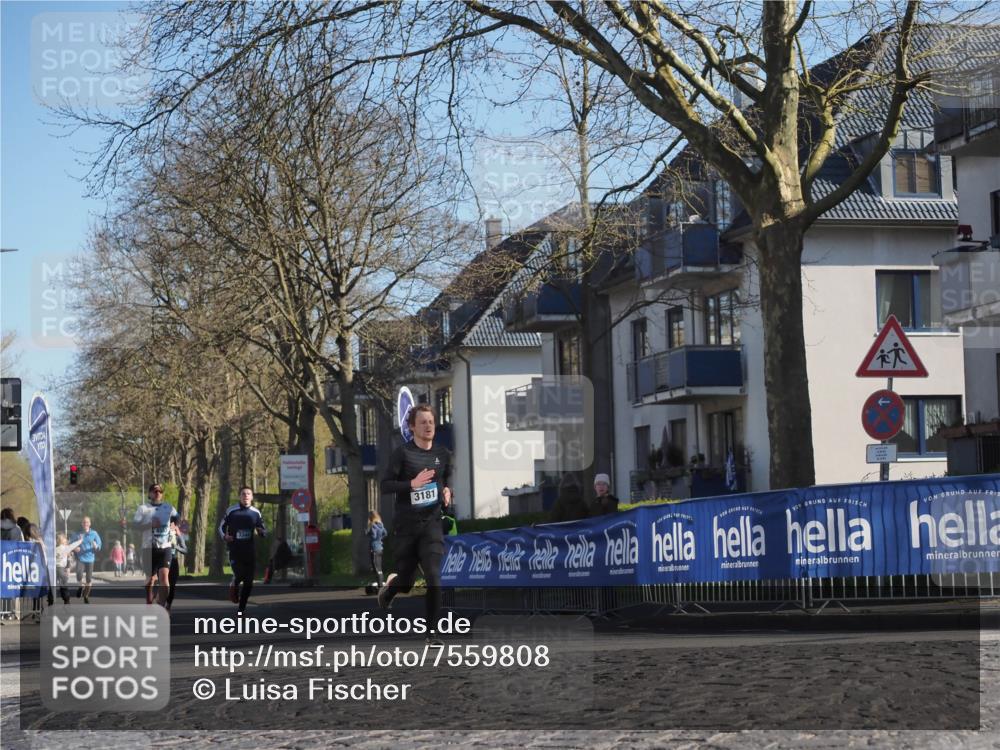 06.04.2025 - 44. Internationalen Wilhelmsburger Insellauf Luisa Fischer http://msf.ph/oto/7559808 06.04.2025 10:27:08 Ziel 3344, 3181 meine-sportfotos.de