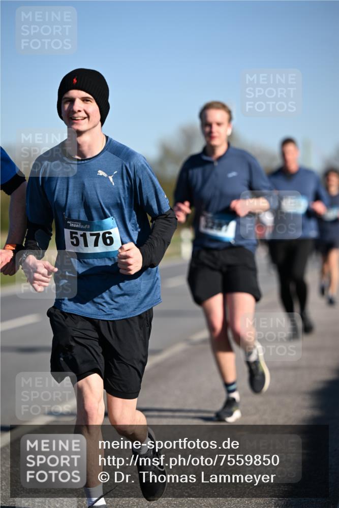 06.04.2025 - 44. Internationalen Wilhelmsburger Insellauf Dr. Thomas Lammeyer http://msf.ph/oto/7559850 06.04.2025 09:35:32 Laufen 44, 5176 meine-sportfotos.de