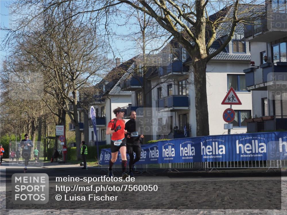 06.04.2025 - 44. Internationalen Wilhelmsburger Insellauf Luisa Fischer http://msf.ph/oto/7560050 06.04.2025 10:27:24 Ziel 3117, 4305, 3596 meine-sportfotos.de