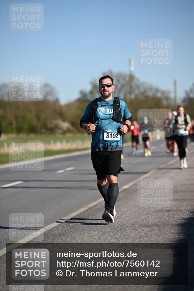 06.04.2025 - 44. Internationalen Wilhelmsburger Insellauf Dr. Thomas Lammeyer http://msf.ph/oto/7560142 06.04.2025 09:35:42 Laufen 3192 meine-sportfotos.de
