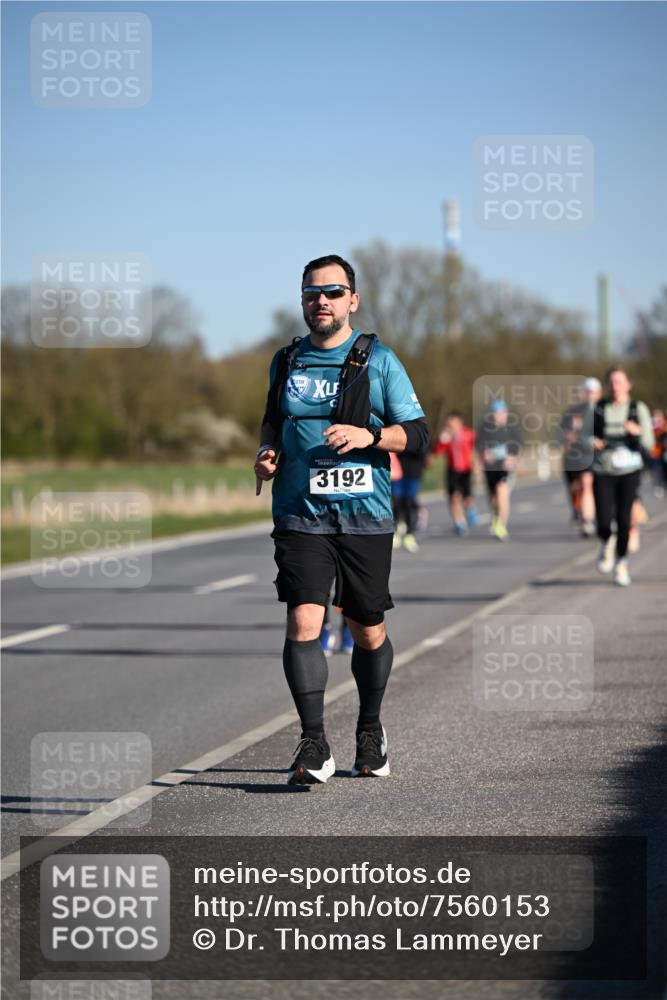 06.04.2025 - 44. Internationalen Wilhelmsburger Insellauf Dr. Thomas Lammeyer http://msf.ph/oto/7560153 06.04.2025 09:35:42 Laufen 3192 meine-sportfotos.de