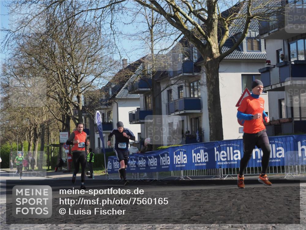 06.04.2025 - 44. Internationalen Wilhelmsburger Insellauf Luisa Fischer http://msf.ph/oto/7560165 06.04.2025 10:27:37 Ziel 3824, 3552 meine-sportfotos.de