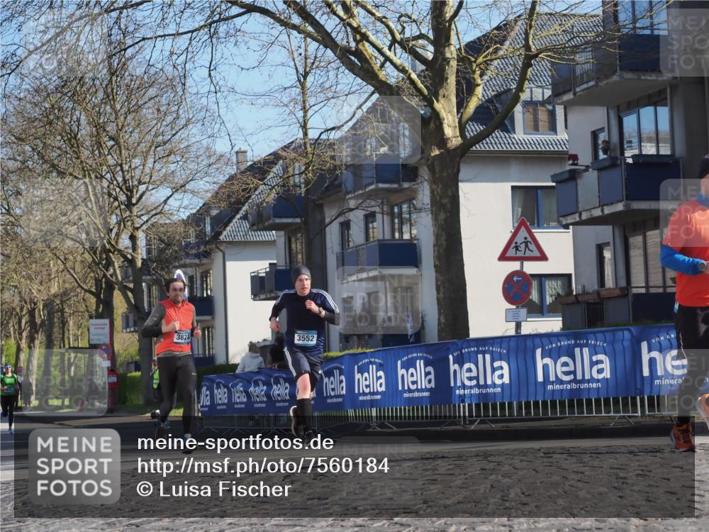 06.04.2025 - 44. Internationalen Wilhelmsburger Insellauf Luisa Fischer http://msf.ph/oto/7560184 06.04.2025 10:27:38 Ziel 3824, 3552 meine-sportfotos.de