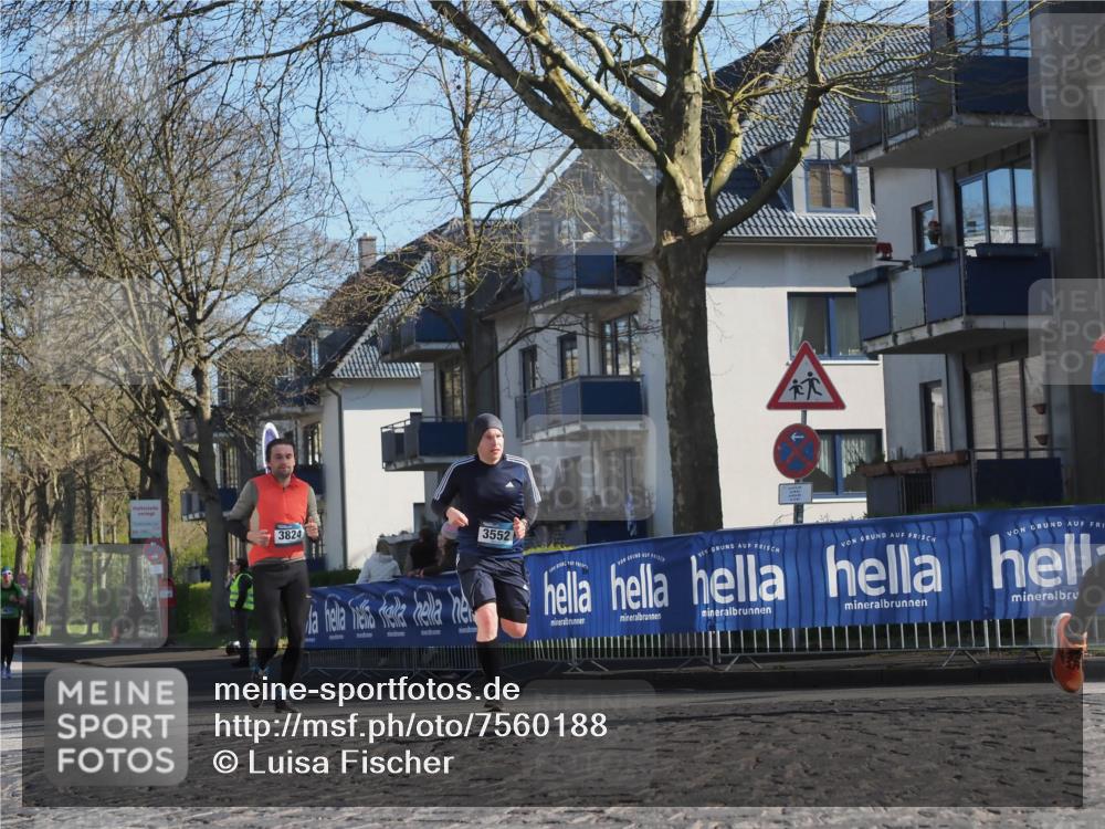 06.04.2025 - 44. Internationalen Wilhelmsburger Insellauf Luisa Fischer http://msf.ph/oto/7560188 06.04.2025 10:27:38 Ziel 3824, 3552 meine-sportfotos.de