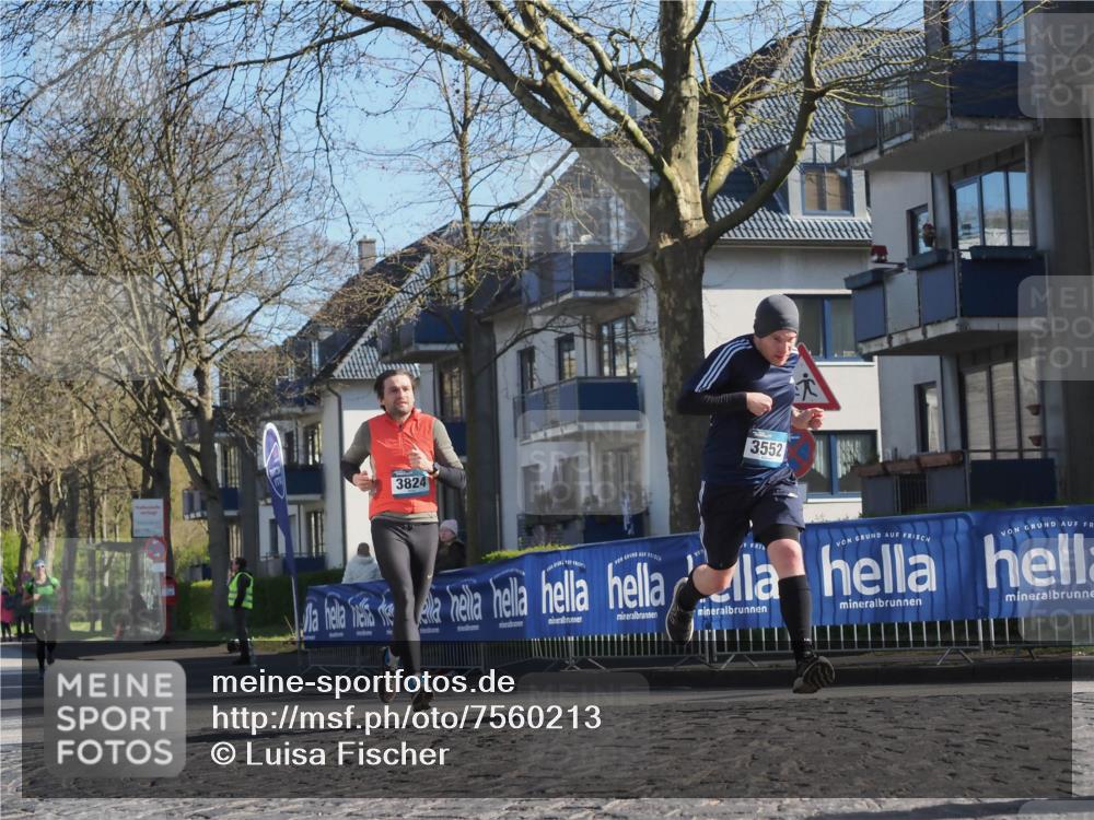 06.04.2025 - 44. Internationalen Wilhelmsburger Insellauf Luisa Fischer http://msf.ph/oto/7560213 06.04.2025 10:27:39 Ziel 3824, 3552 meine-sportfotos.de