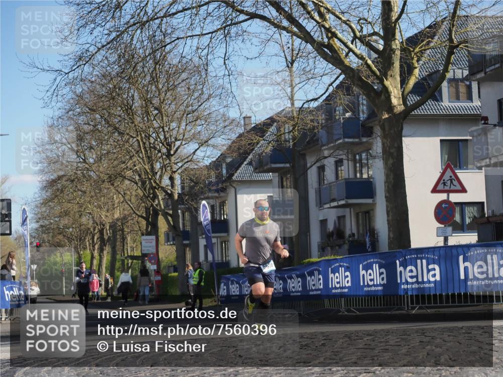 06.04.2025 - 44. Internationalen Wilhelmsburger Insellauf Luisa Fischer http://msf.ph/oto/7560396 06.04.2025 10:27:51 Ziel  meine-sportfotos.de