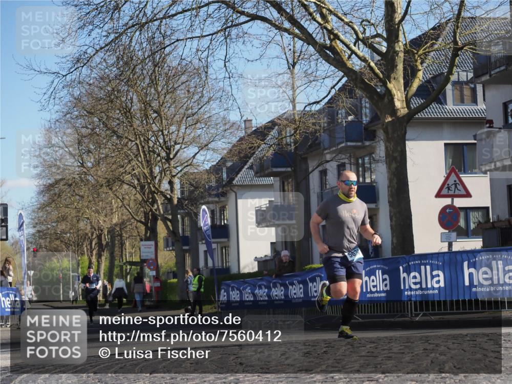 06.04.2025 - 44. Internationalen Wilhelmsburger Insellauf Luisa Fischer http://msf.ph/oto/7560412 06.04.2025 10:27:51 Ziel 5070 meine-sportfotos.de