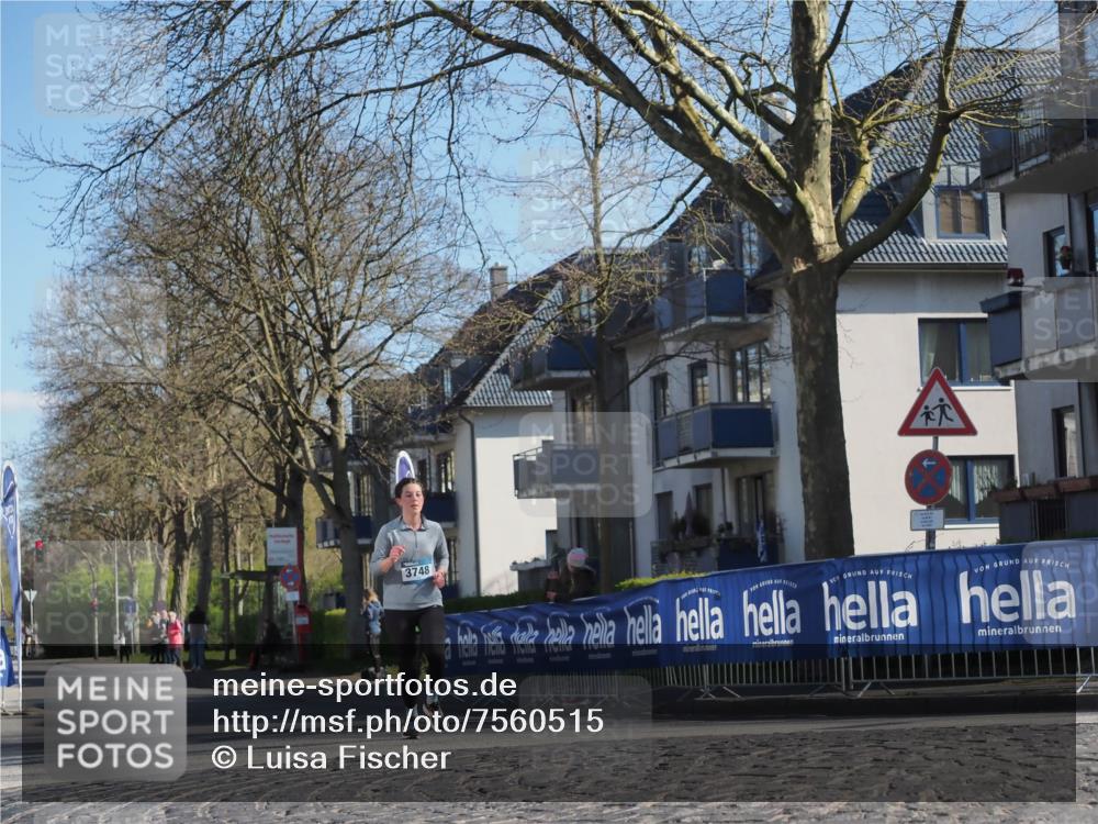 06.04.2025 - 44. Internationalen Wilhelmsburger Insellauf Luisa Fischer http://msf.ph/oto/7560515 06.04.2025 10:28:02 Ziel 3748 meine-sportfotos.de