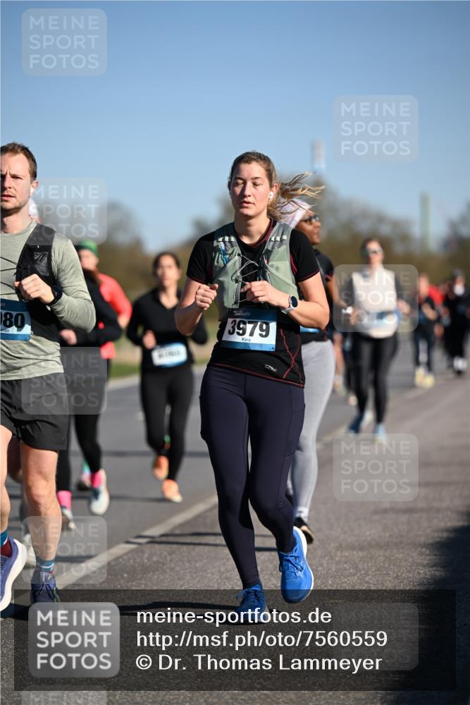 06.04.2025 - 44. Internationalen Wilhelmsburger Insellauf Dr. Thomas Lammeyer http://msf.ph/oto/7560559 06.04.2025 09:35:56 Laufen 080, 3979 meine-sportfotos.de