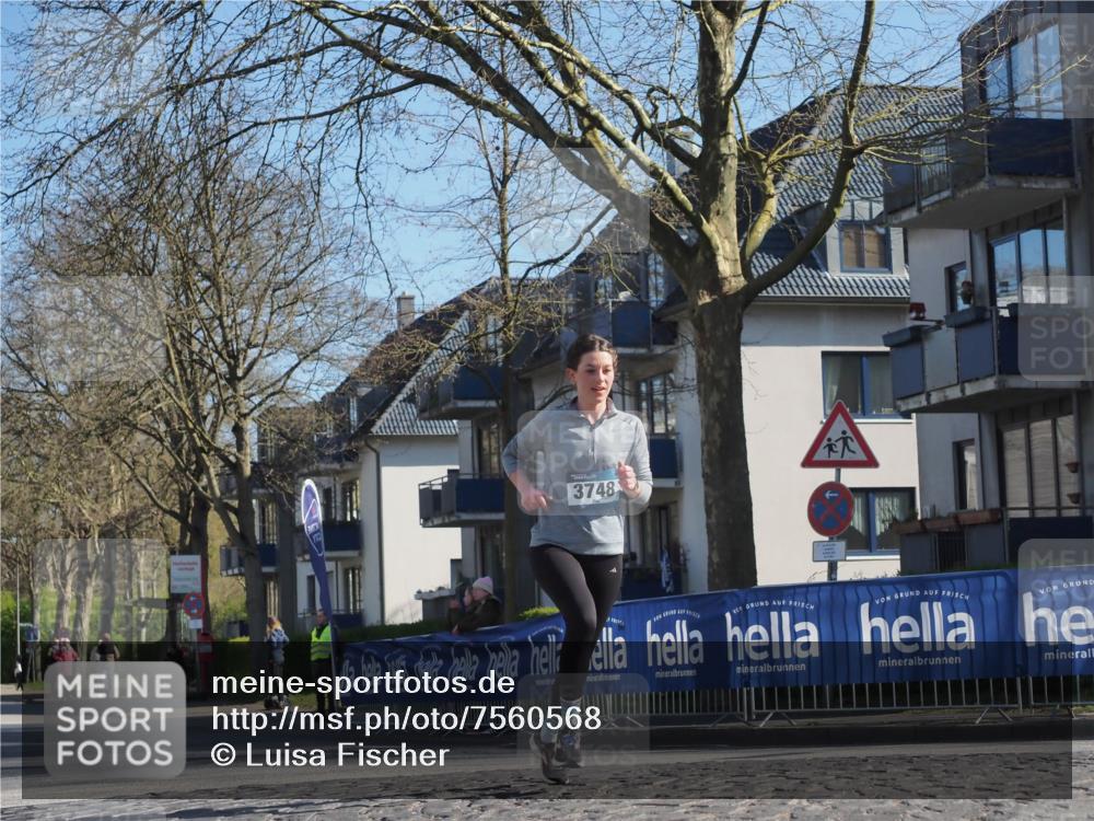 06.04.2025 - 44. Internationalen Wilhelmsburger Insellauf Luisa Fischer http://msf.ph/oto/7560568 06.04.2025 10:28:04 Ziel 3748 meine-sportfotos.de