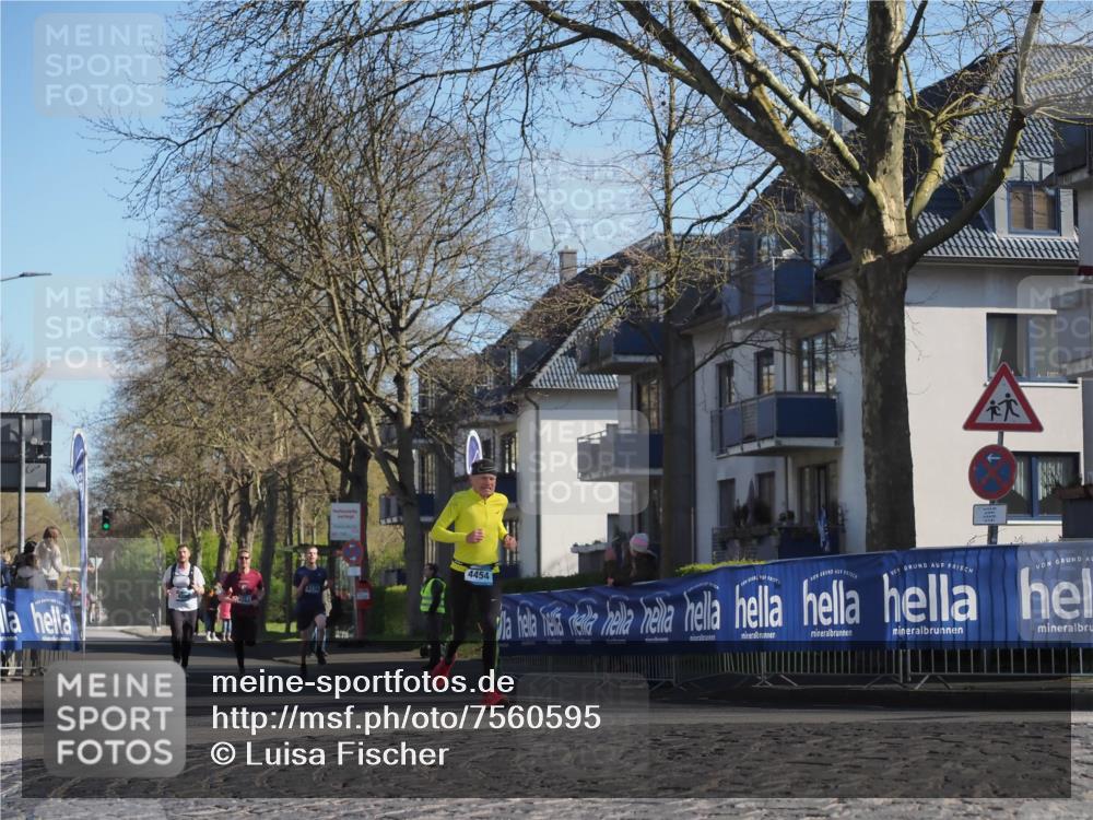 06.04.2025 - 44. Internationalen Wilhelmsburger Insellauf Luisa Fischer http://msf.ph/oto/7560595 06.04.2025 10:28:19 Ziel 4124, 4454 meine-sportfotos.de