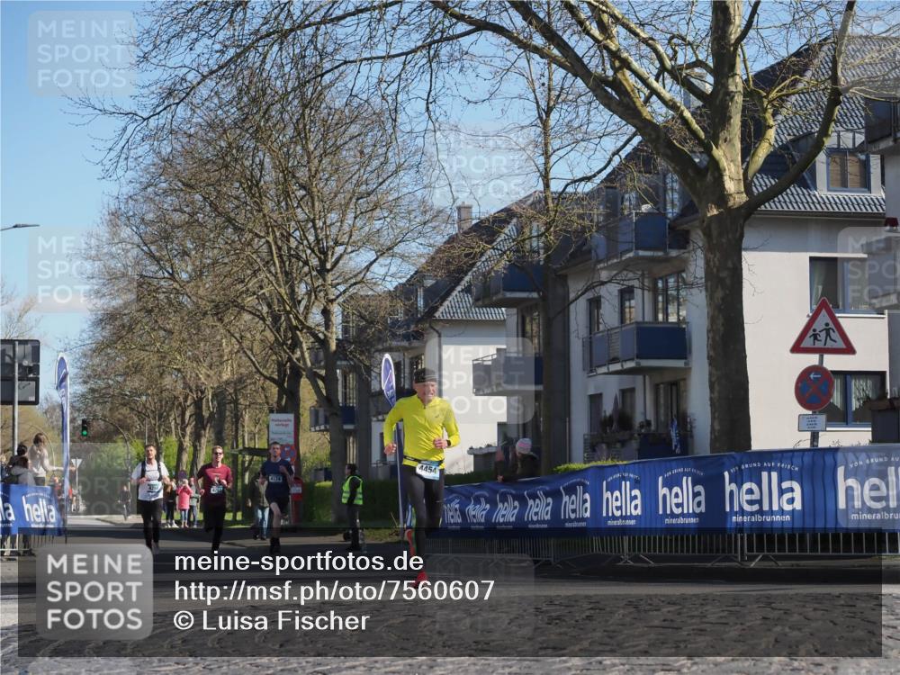 06.04.2025 - 44. Internationalen Wilhelmsburger Insellauf Luisa Fischer http://msf.ph/oto/7560607 06.04.2025 10:28:19 Ziel 4174, 4454 meine-sportfotos.de