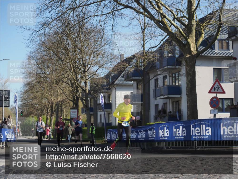 06.04.2025 - 44. Internationalen Wilhelmsburger Insellauf Luisa Fischer http://msf.ph/oto/7560620 06.04.2025 10:28:19 Ziel 4454 meine-sportfotos.de