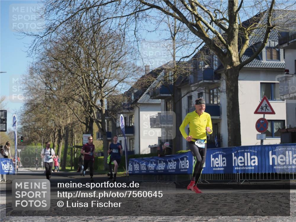 06.04.2025 - 44. Internationalen Wilhelmsburger Insellauf Luisa Fischer http://msf.ph/oto/7560645 06.04.2025 10:28:20 Ziel 4174, 4454 meine-sportfotos.de