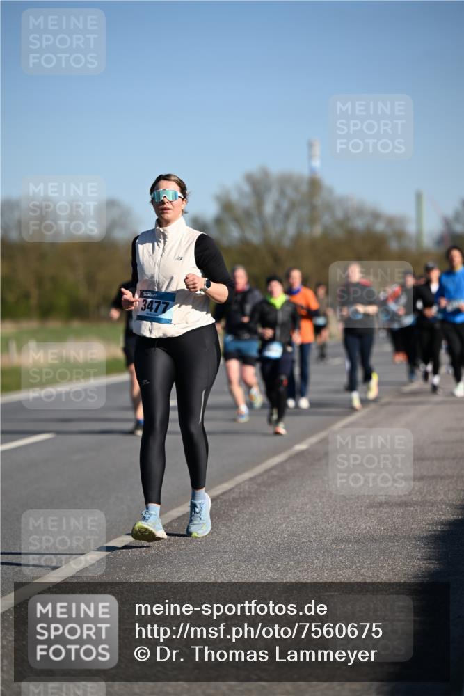 06.04.2025 - 44. Internationalen Wilhelmsburger Insellauf Dr. Thomas Lammeyer http://msf.ph/oto/7560675 06.04.2025 09:36:00 Laufen 3477 meine-sportfotos.de