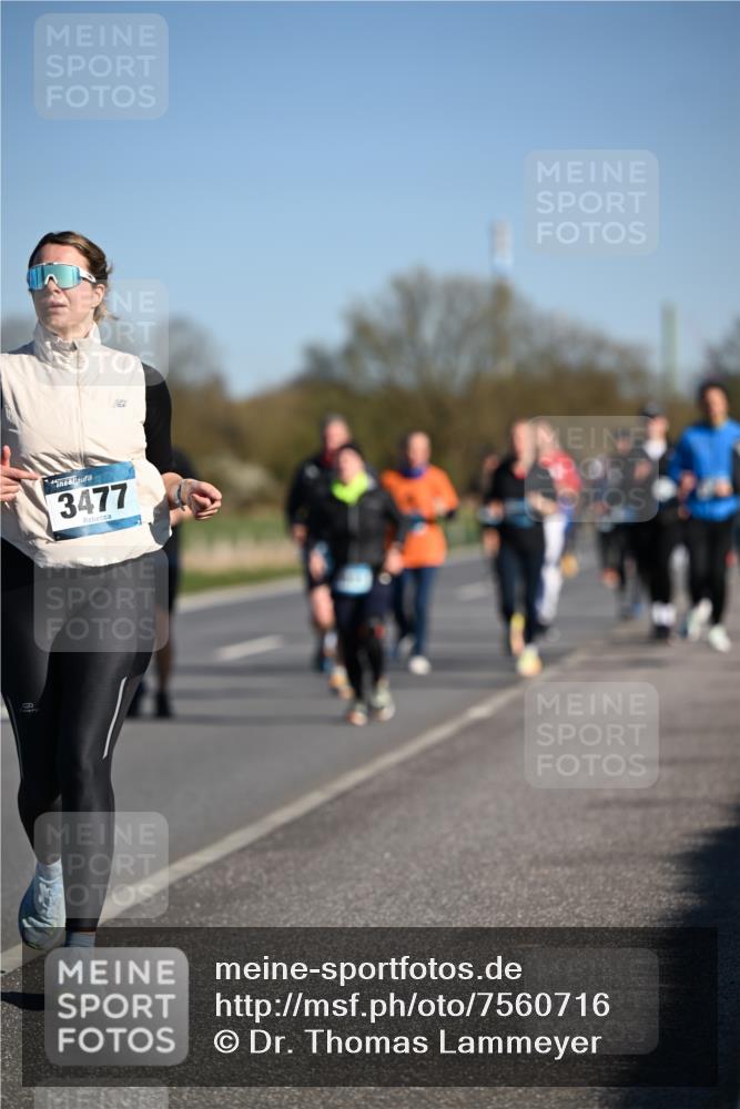 06.04.2025 - 44. Internationalen Wilhelmsburger Insellauf Dr. Thomas Lammeyer http://msf.ph/oto/7560716 06.04.2025 09:36:01 Laufen 3477 meine-sportfotos.de