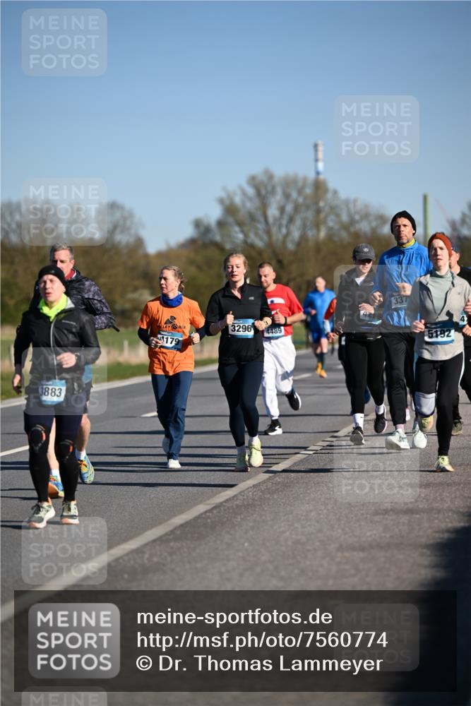 06.04.2025 - 44. Internationalen Wilhelmsburger Insellauf Dr. Thomas Lammeyer http://msf.ph/oto/7560774 06.04.2025 09:36:03 Laufen 3883, 179, 3296, 4489, 337, 5192 meine-sportfotos.de