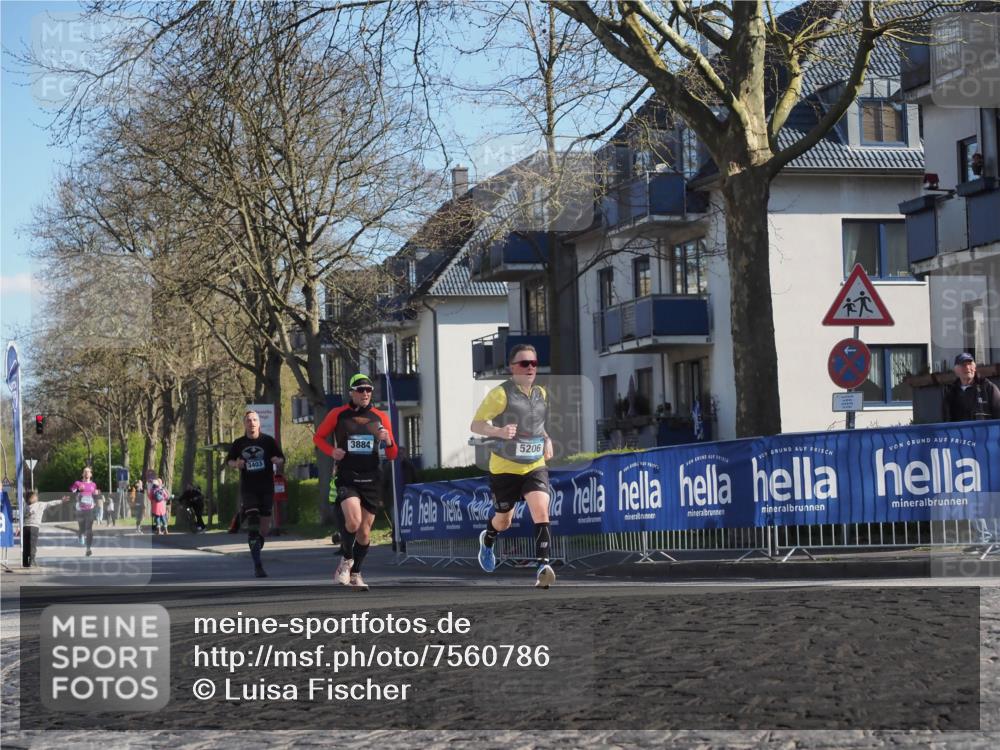06.04.2025 - 44. Internationalen Wilhelmsburger Insellauf Luisa Fischer http://msf.ph/oto/7560786 06.04.2025 10:28:32 Ziel 1, 3403, 3884, 5206 meine-sportfotos.de