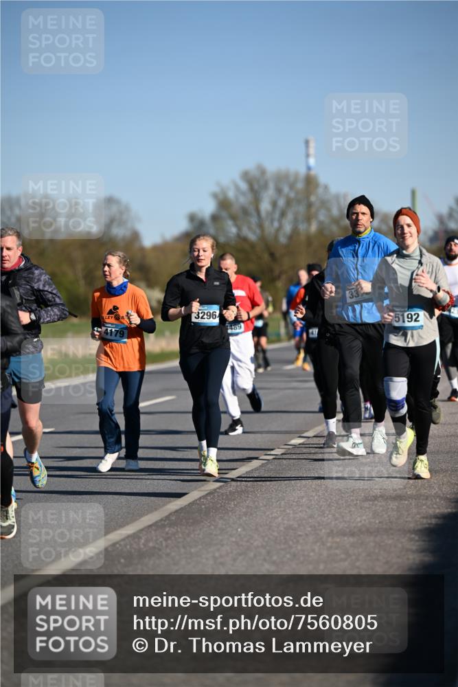 06.04.2025 - 44. Internationalen Wilhelmsburger Insellauf Dr. Thomas Lammeyer http://msf.ph/oto/7560805 06.04.2025 09:36:04 Laufen 4179, 3296, 489, 33, 5192 meine-sportfotos.de