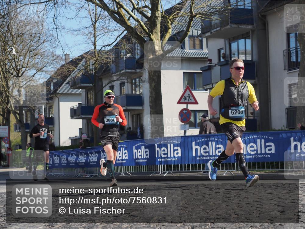 06.04.2025 - 44. Internationalen Wilhelmsburger Insellauf Luisa Fischer http://msf.ph/oto/7560831 06.04.2025 10:28:34 Ziel 3403, 3884, 5206, 2021 meine-sportfotos.de