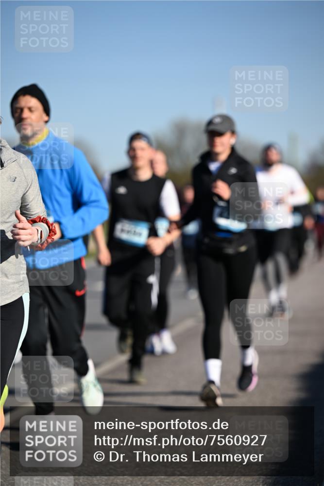 06.04.2025 - 44. Internationalen Wilhelmsburger Insellauf Dr. Thomas Lammeyer http://msf.ph/oto/7560927 06.04.2025 09:36:08 Laufen  meine-sportfotos.de
