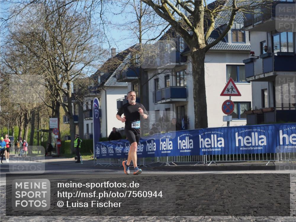 06.04.2025 - 44. Internationalen Wilhelmsburger Insellauf Luisa Fischer http://msf.ph/oto/7560944 06.04.2025 10:28:47 Ziel 4082 meine-sportfotos.de