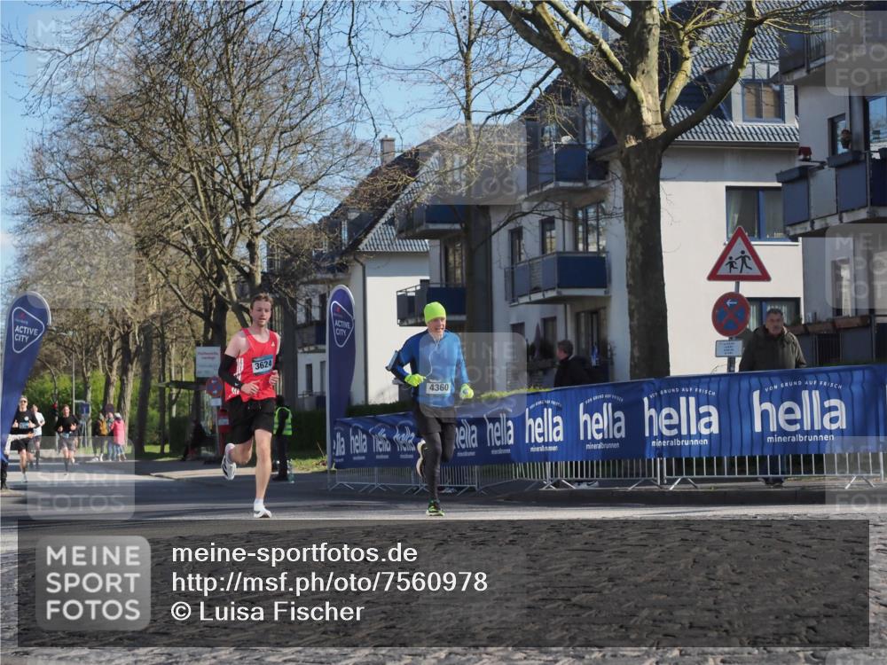 06.04.2025 - 44. Internationalen Wilhelmsburger Insellauf Luisa Fischer http://msf.ph/oto/7560978 06.04.2025 10:28:54 Ziel 3624, 4360 meine-sportfotos.de
