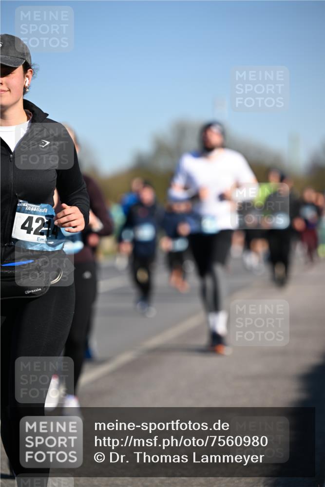 06.04.2025 - 44. Internationalen Wilhelmsburger Insellauf Dr. Thomas Lammeyer http://msf.ph/oto/7560980 06.04.2025 09:36:09 Laufen 42 meine-sportfotos.de